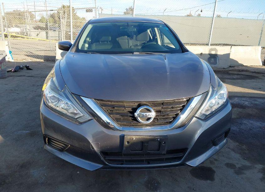 Photo 13 of 2018 Nissan Altima 2.5 S (VIN 1N4AL3APXJC248562)