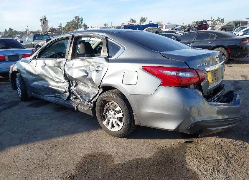 Photo 3 of 2018 Nissan Altima 2.5 S (VIN 1N4AL3APXJC248562)