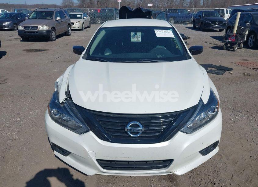 Photo 12 of 2018 Nissan Altima 2.5 SR (VIN 1N4AL3APXJC254250)