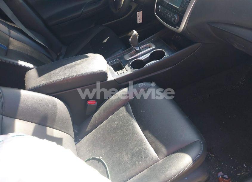 Photo 5 of 2018 Nissan Altima 2.5 SR (VIN 1N4AL3APXJC254250)