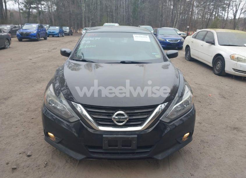Photo 12 of 2018 Nissan Altima 2.5 SR (VIN 1N4AL3APXJC263322)