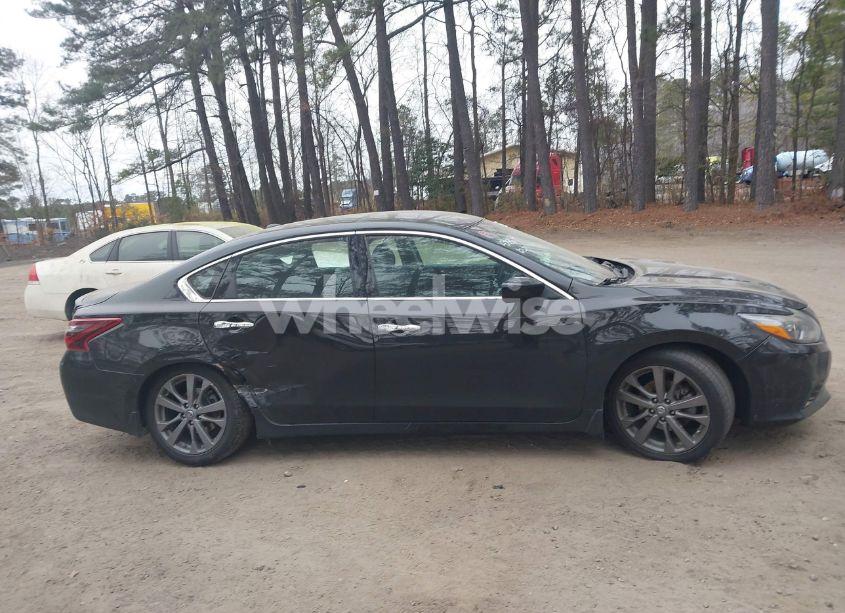 Photo 13 of 2018 Nissan Altima 2.5 SR (VIN 1N4AL3APXJC263322)