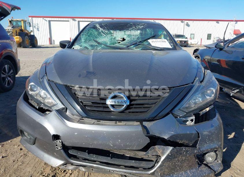 Photo 11 of 2018 Nissan Altima 2.5 SR (VIN 1N4AL3APXJC275504)