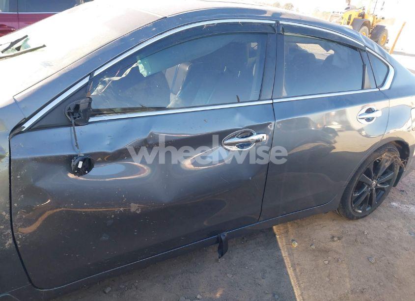 Photo 13 of 2018 Nissan Altima 2.5 SR (VIN 1N4AL3APXJC275504)