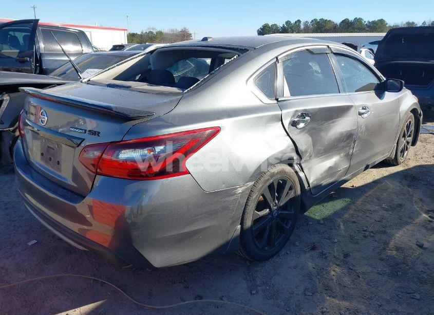 Photo 4 of 2018 Nissan Altima 2.5 SR (VIN 1N4AL3APXJC275504)