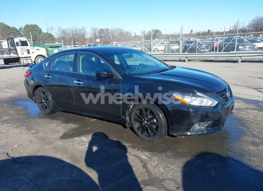 Photo 13 of 2018 Nissan Altima 2.5 SR (VIN 1N4AL3APXJC279178)