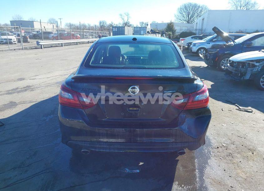 Photo 16 of 2018 Nissan Altima 2.5 SR (VIN 1N4AL3APXJC279178)