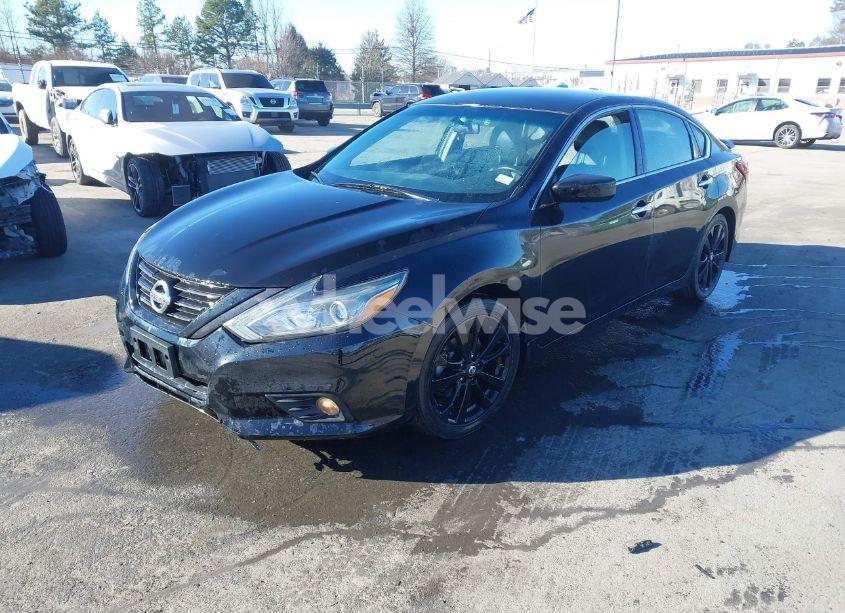Photo 2 of 2018 Nissan Altima 2.5 SR (VIN 1N4AL3APXJC279178)