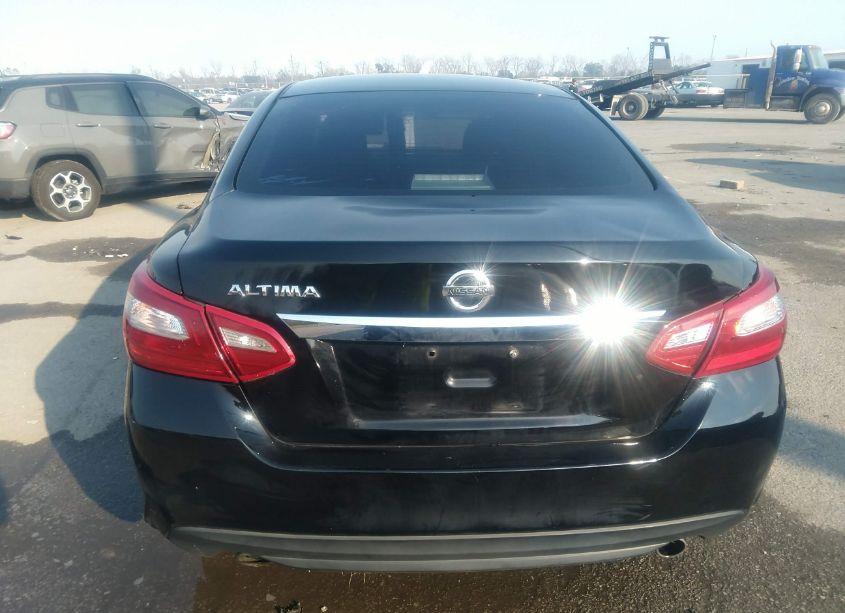 Photo 16 of 2018 Nissan Altima 2.5 S (VIN 1N4AL3APXJC280749)