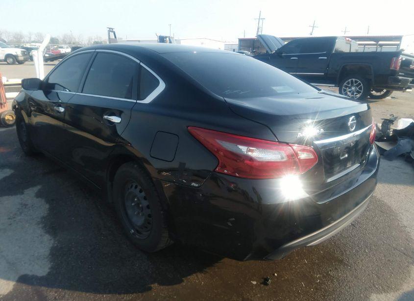 Photo 3 of 2018 Nissan Altima 2.5 S (VIN 1N4AL3APXJC280749)