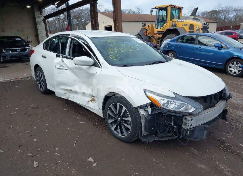 2018 Nissan Altima 2.5 SV (VIN 1N4AL3APXJC283392) main photo