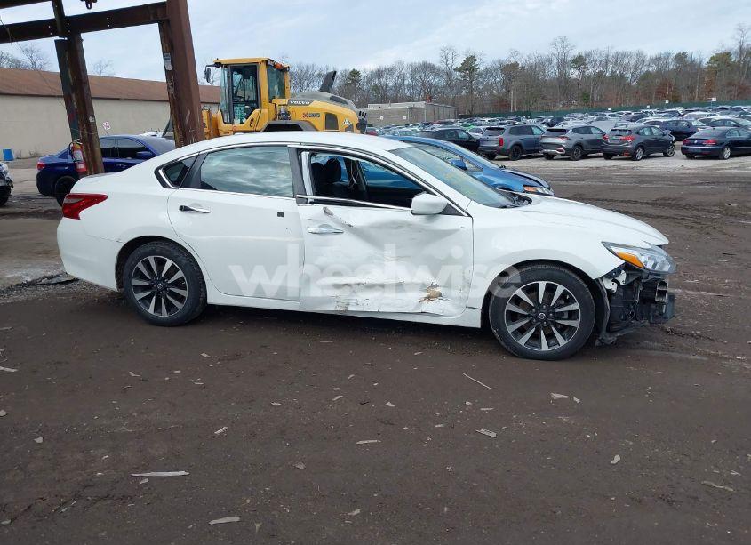 Photo 13 of 2018 Nissan Altima 2.5 SV (VIN 1N4AL3APXJC283392)