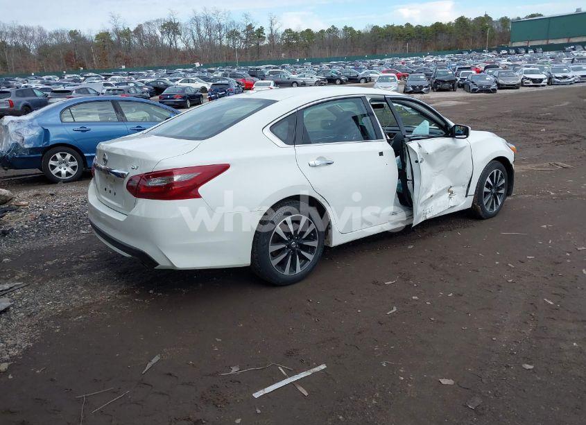 Photo 4 of 2018 Nissan Altima 2.5 SV (VIN 1N4AL3APXJC283392)