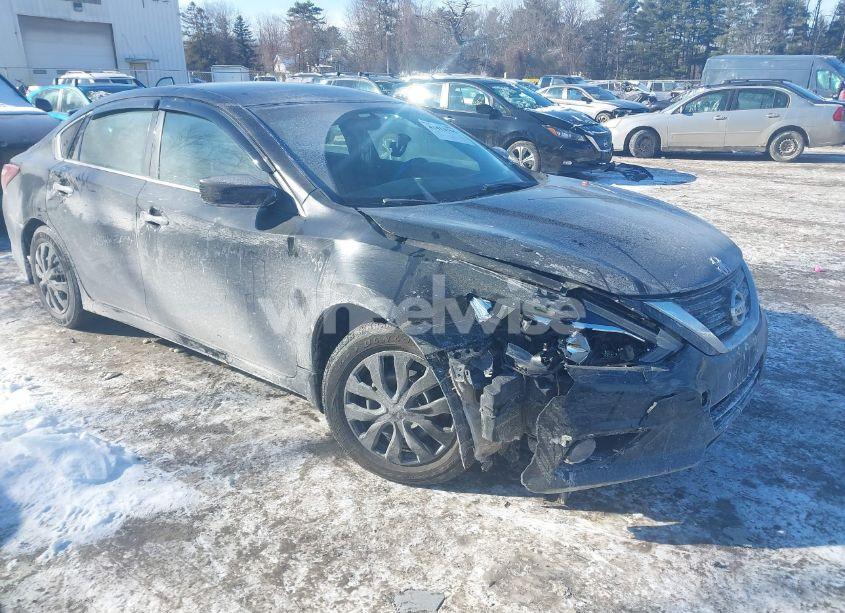 2018 Nissan Altima 2.5 S (VIN 1N4AL3APXJC284171) main photo