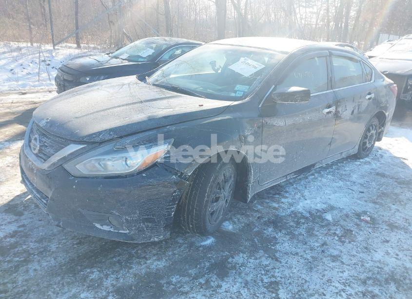 Photo 2 of 2018 Nissan Altima 2.5 S (VIN 1N4AL3APXJC284171)