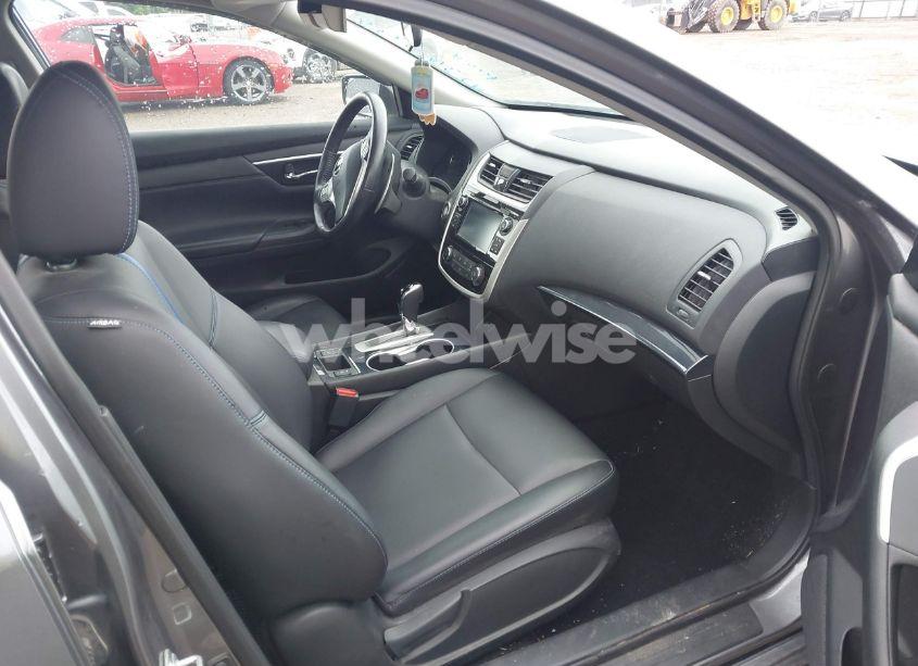 Photo 5 of 2018 Nissan Altima 2.5 SR (VIN 1N4AL3APXJC285515)