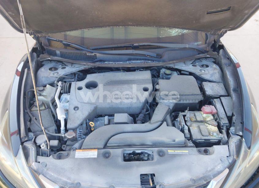 Photo 10 of 2018 Nissan Altima 2.5 SR (VIN 1N4AL3APXJC297759)