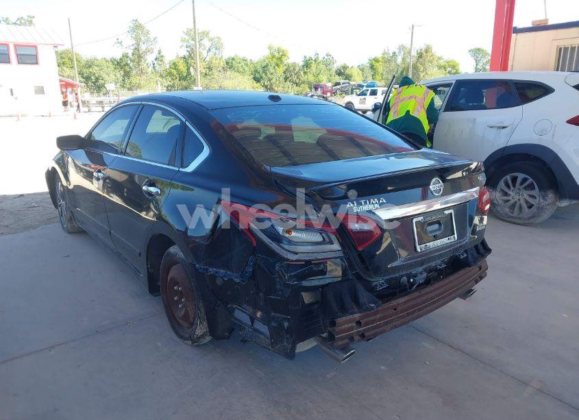 Photo 3 of 2018 Nissan Altima 2.5 SR (VIN 1N4AL3APXJC297759)