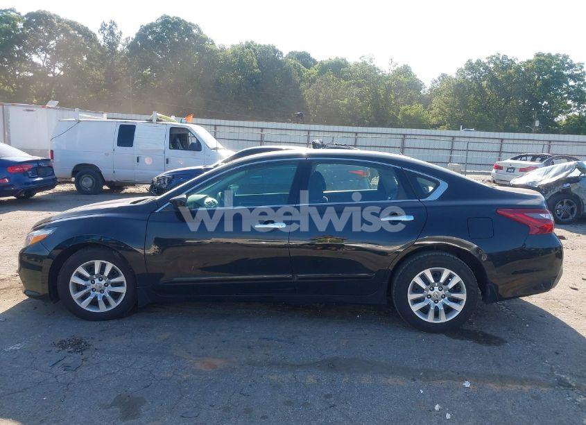 Photo 13 of 2018 Nissan Altima 2.5 S (VIN 1N4AL3APXJC477887)