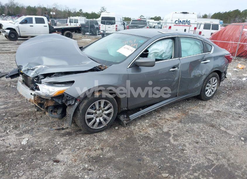 Photo 2 of 2018 Nissan Altima 2.5 S (VIN 1N4AL3APXJC479137)