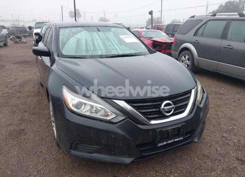 2018 Nissan Altima 2.5 S (VIN 1N4AL3APXJC479543) main photo