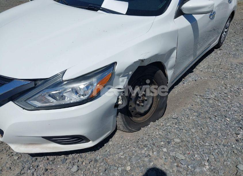 Photo 6 of 2018 Nissan Altima 2.5 S (VIN 1N4AL3APXJC480398)