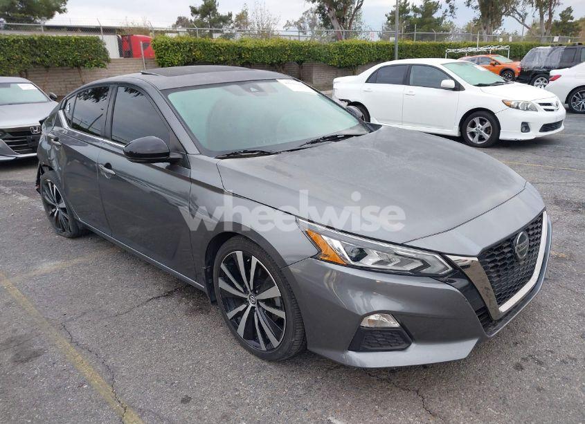 2022 Nissan Altima SR VC-TURBO FWD (VIN 1N4AL4CV1NN335911) main photo