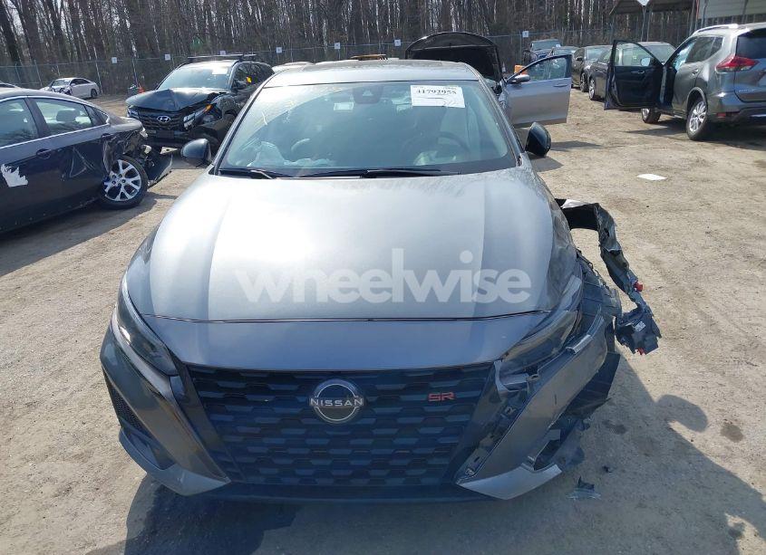 Photo 12 of 2023 Nissan Altima SR VC-TURBO FWD (VIN 1N4AL4CV1PN366157)