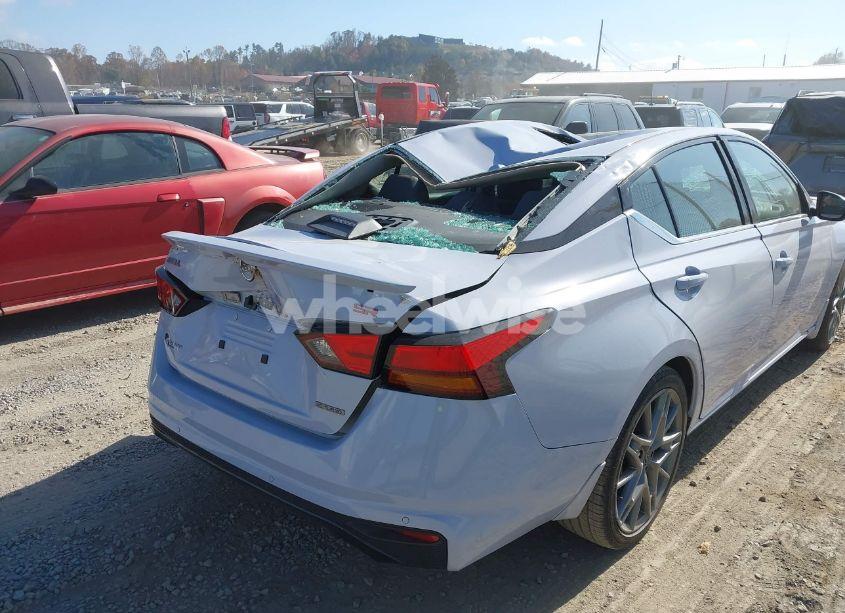 Photo 4 of 2024 Nissan Altima SR VC-TURBO FWD (VIN 1N4AL4CV1RN426358)