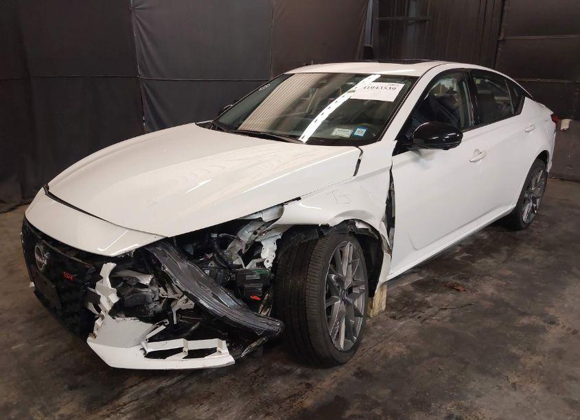 Photo 2 of 2023 Nissan Altima SR VC-TURBO FWD (VIN 1N4AL4CV2PN393822)