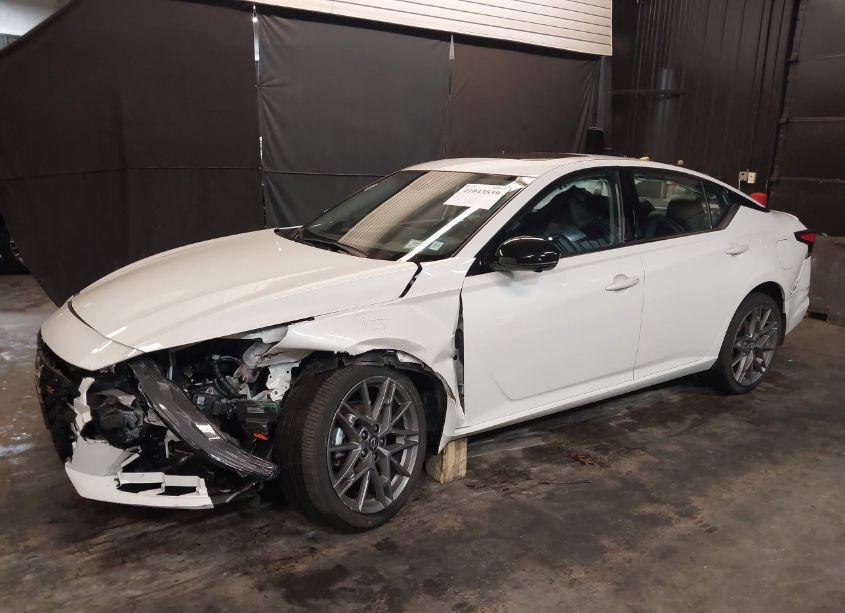 Photo 6 of 2023 Nissan Altima SR VC-TURBO FWD (VIN 1N4AL4CV2PN393822)