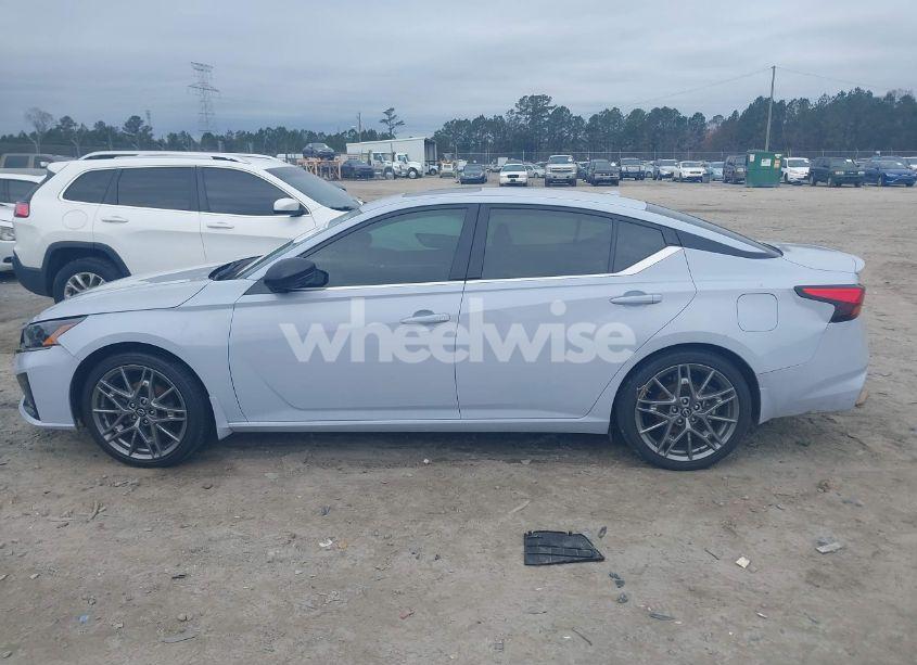 Photo 13 of 2024 Nissan Altima SR VC-TURBO FWD (VIN 1N4AL4CV2RN326804)