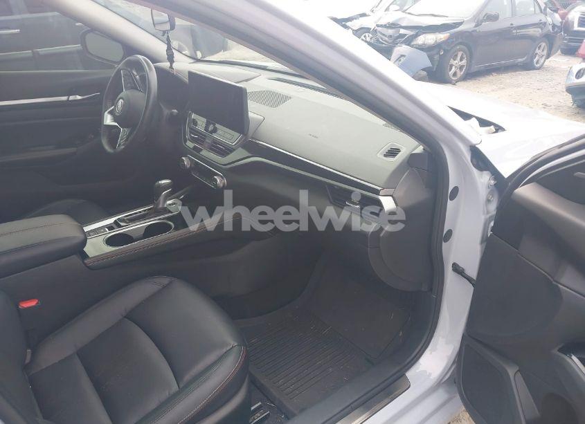 Photo 5 of 2024 Nissan Altima SR VC-TURBO FWD (VIN 1N4AL4CV2RN326804)