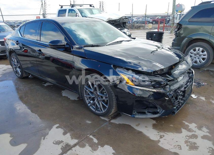 2024 Nissan Altima 2.0 SR (VIN 1N4AL4CV3RN311552) main photo