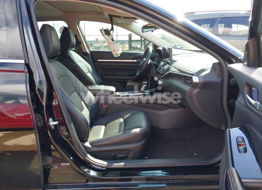 Photo 5 of 2024 Nissan Altima 2.0 SR (VIN 1N4AL4CV3RN311552)