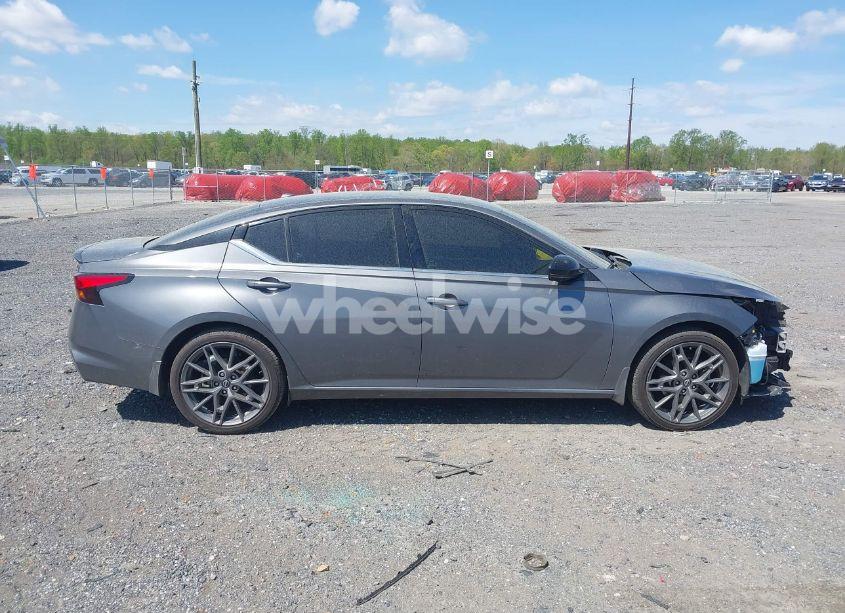 Photo 14 of 2024 Nissan Altima SR VC-TURBO FWD (VIN 1N4AL4CV3RN412901)