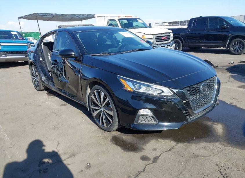 2022 Nissan Altima SR VC-TURBO FWD (VIN 1N4AL4CV4NN322070) main photo