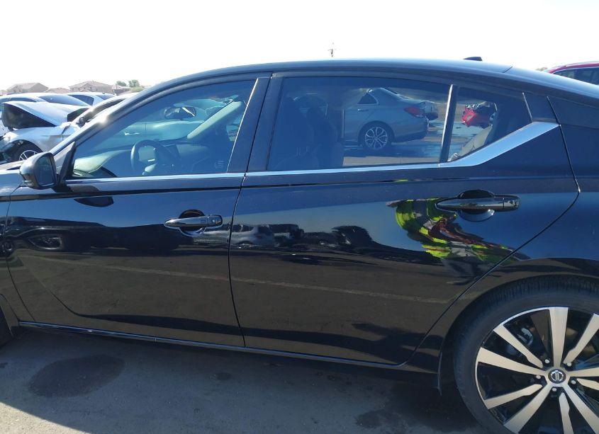 Photo 15 of 2022 Nissan Altima SR VC-TURBO FWD (VIN 1N4AL4CV4NN322070)