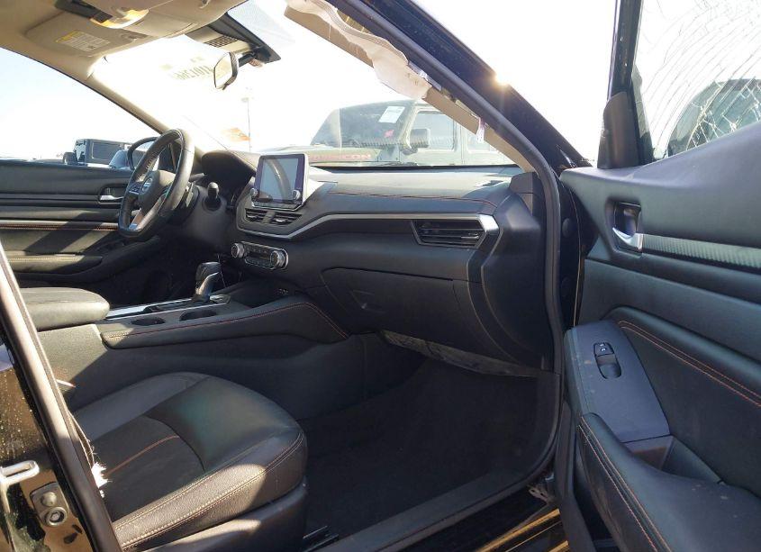 Photo 5 of 2022 Nissan Altima SR VC-TURBO FWD (VIN 1N4AL4CV4NN322070)