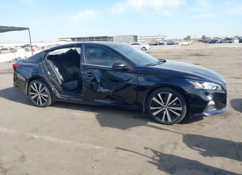 Photo 6 of 2022 Nissan Altima SR VC-TURBO FWD (VIN 1N4AL4CV4NN322070)