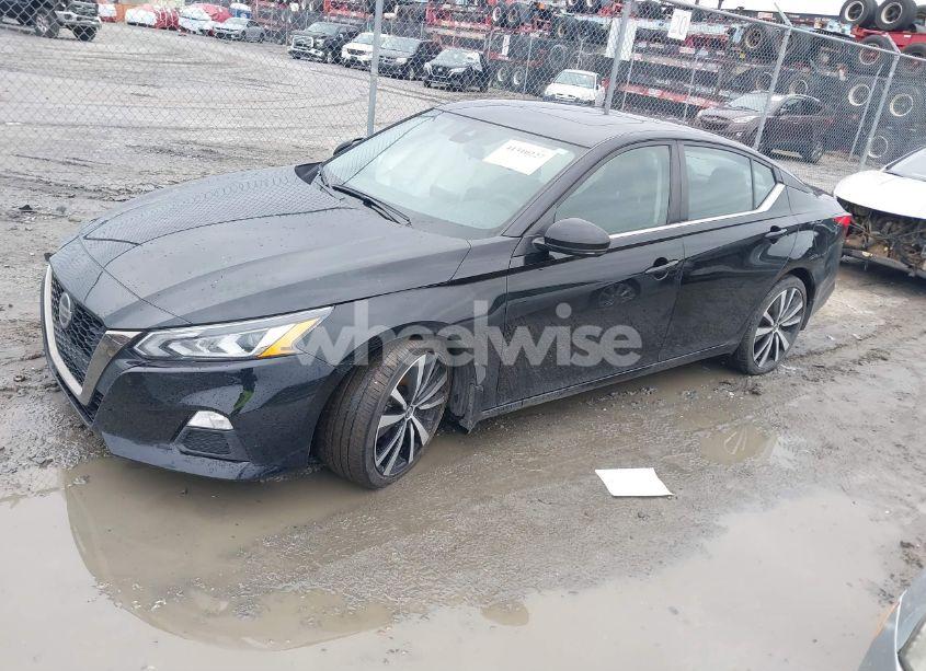 Photo 2 of 2022 Nissan Altima (VIN 1N4AL4CV4NN330346)