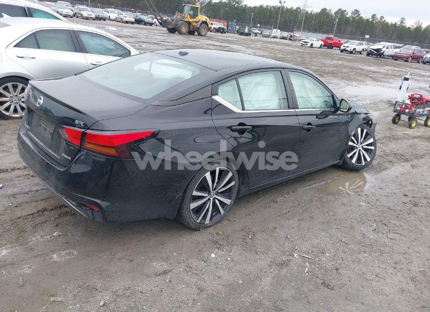 Photo 4 of 2022 Nissan Altima (VIN 1N4AL4CV4NN330346)