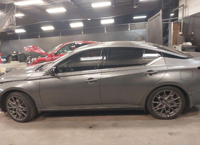 Photo 15 of 2024 Nissan Altima SR VC-TURBO FWD (VIN 1N4AL4CV4RN328635)