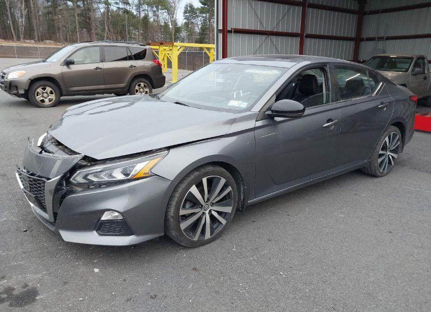 Photo 2 of 2020 Nissan Altima SR VC-TURBO FWD (VIN 1N4AL4CV5LC155811)