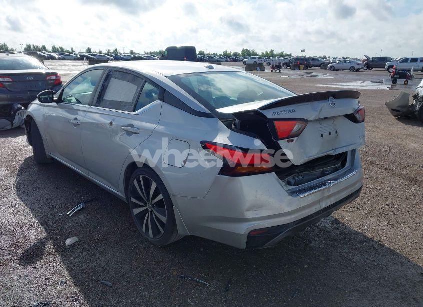 Photo 3 of 2021 Nissan Altima SR VC-TURBO FWD (VIN 1N4AL4CV5MN303154)