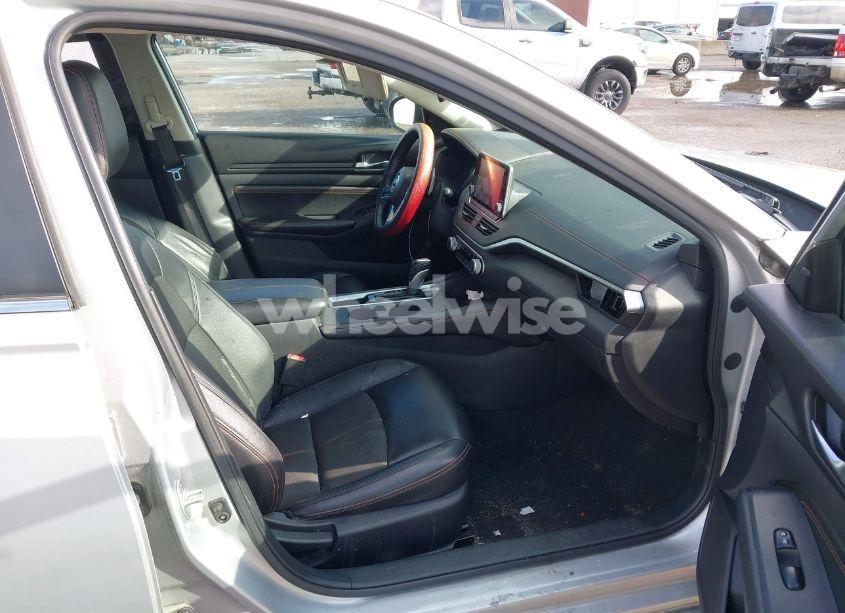 Photo 5 of 2021 Nissan Altima SR VC-TURBO FWD (VIN 1N4AL4CV5MN303154)