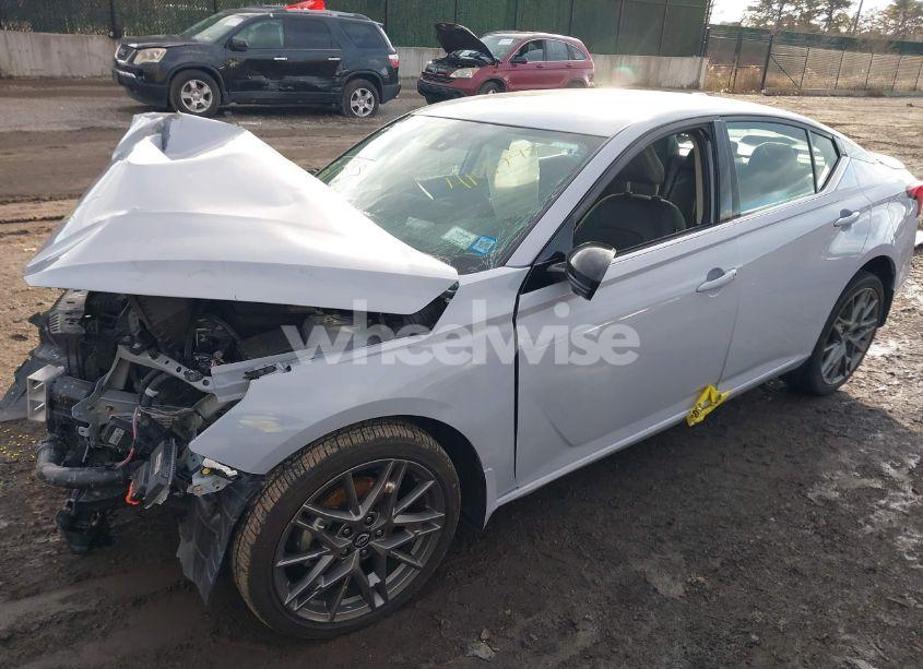 Photo 13 of 2023 Nissan Altima SR VC-TURBO FWD (VIN 1N4AL4CV5PN424254)