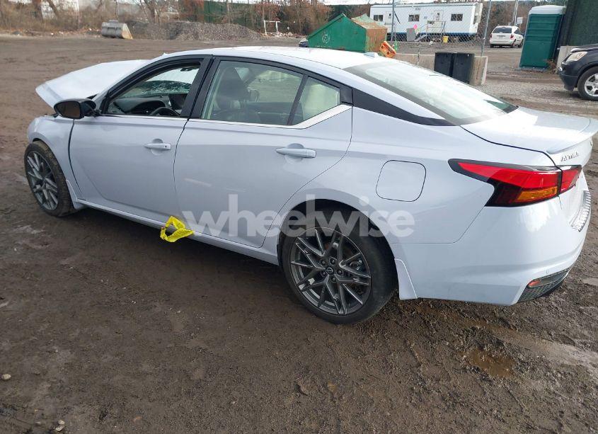 Photo 3 of 2023 Nissan Altima SR VC-TURBO FWD (VIN 1N4AL4CV5PN424254)