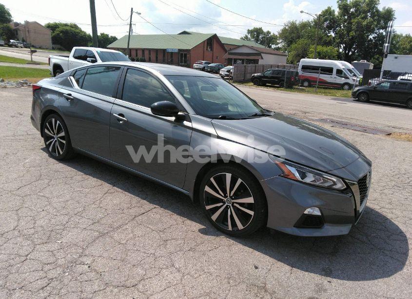 2020 Nissan Altima SR VC-TURBO FWD (VIN 1N4AL4CV6LC143635) main photo