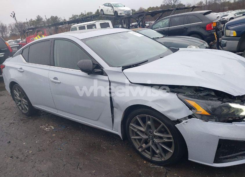 Photo 13 of 2023 Nissan Altima SR VC-TURBO FWD (VIN 1N4AL4CV6PN353890)